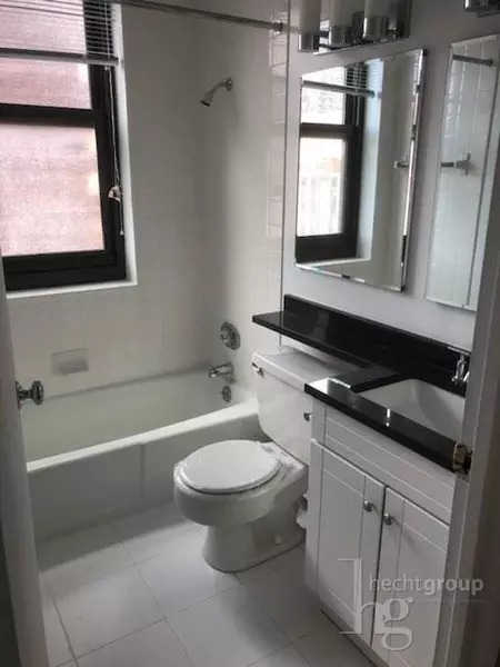 3 bedrooms apartment for rent in Upper East Side - Manhattan, New York