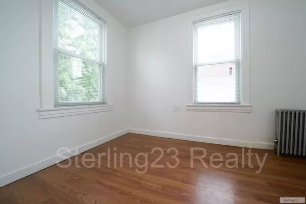 3 bedrooms apartment for rent in Astoria - Queens, New York