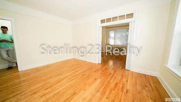 3 bedrooms apartment for rent in Astoria - Queens, New York