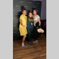 Looking for a roommate in San Fernando Valley, Westside / South Bay - Los Angeles