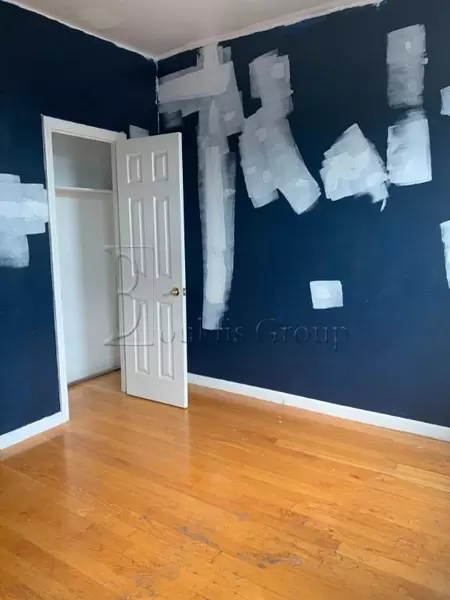 4 bedrooms apartment for rent in Astoria - Queens, New York