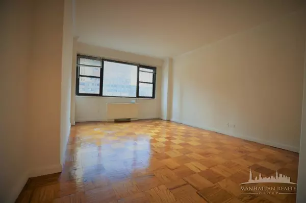 4 bedrooms apartment for rent in Midtown West - Manhattan, New York