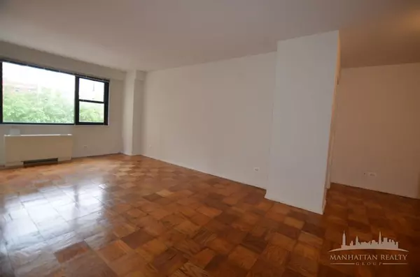 4 bedrooms apartment for rent in Midtown West - Manhattan, New York
