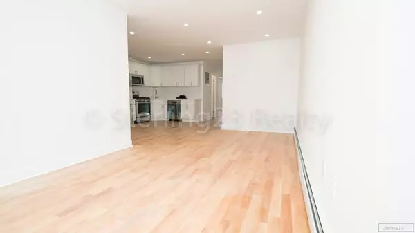 3 bedrooms apartment for rent in Astoria - Queens, New York