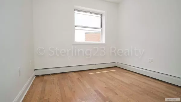 3 bedrooms apartment for rent in Astoria - Queens, New York