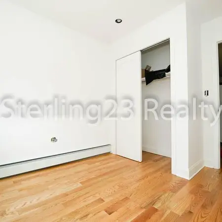 3 bedrooms apartment for rent in Astoria - Queens, New York