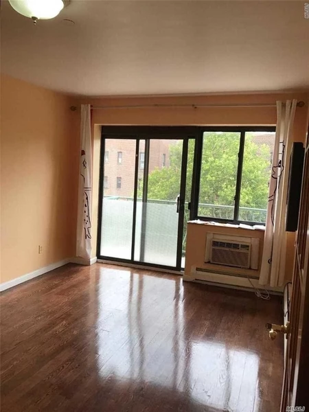 2 bedrooms apartment for rent in Flushing - Queens, New York