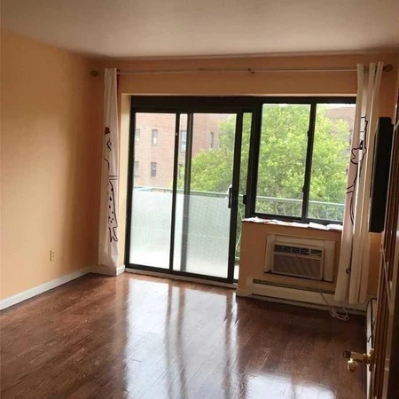 2 bedrooms apartment for rent in Flushing - Queens, New York