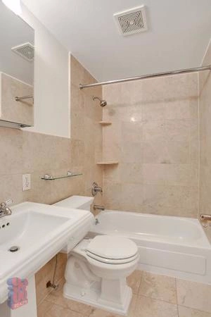 3 bedrooms apartment for rent in East Village - Manhattan, New York