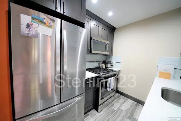 3 bedrooms apartment for rent in Astoria - Queens, New York