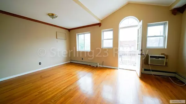 3 bedrooms apartment for rent in Astoria - Queens, New York