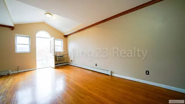 3 bedrooms apartment for rent in Astoria - Queens, New York