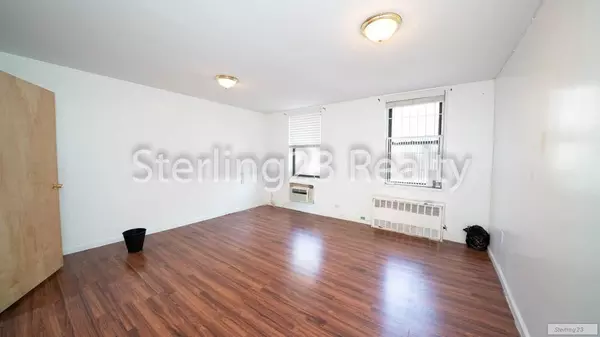 Studio Apartment for rent in Sunnyside - Queens, New York
