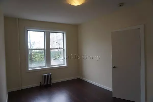 2 bedrooms apartment for rent in Astoria - Queens, New York