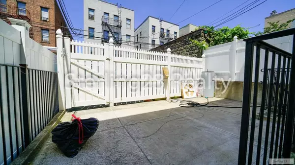 2 bedrooms apartment for rent in Astoria - Queens, New York