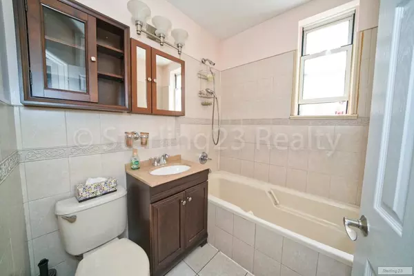 2 bedrooms apartment for rent in Sunnyside - Queens, New York