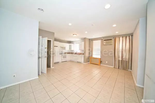 2 bedrooms apartment for rent in Sunnyside - Queens, New York