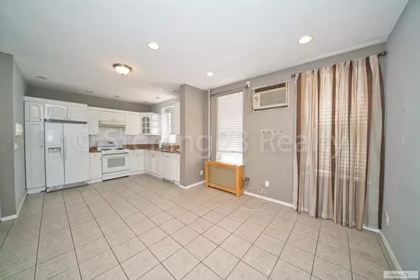 2 bedrooms apartment for rent in Sunnyside - Queens, New York