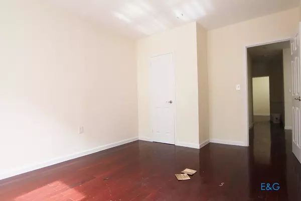 4 bedrooms apartment for rent in Washington Heights - Manhattan, New York