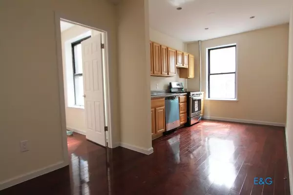 4 bedrooms apartment for rent in Washington Heights - Manhattan, New York