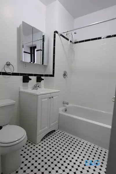 4 bedrooms apartment for rent in Washington Heights - Manhattan, New York