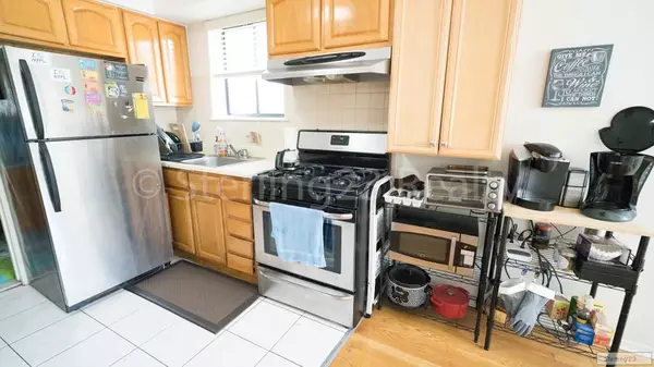 3 bedrooms apartment for rent in Astoria - Queens, New York