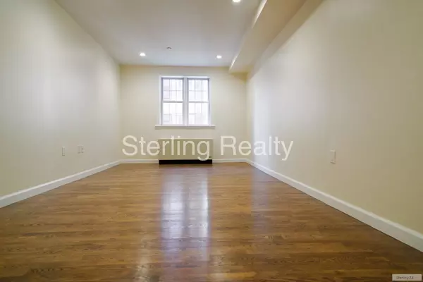 2 bedrooms apartment for rent in Astoria - Queens, New York