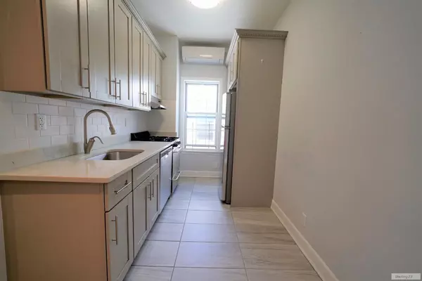 2 bedrooms apartment for rent in Astoria - Queens, New York