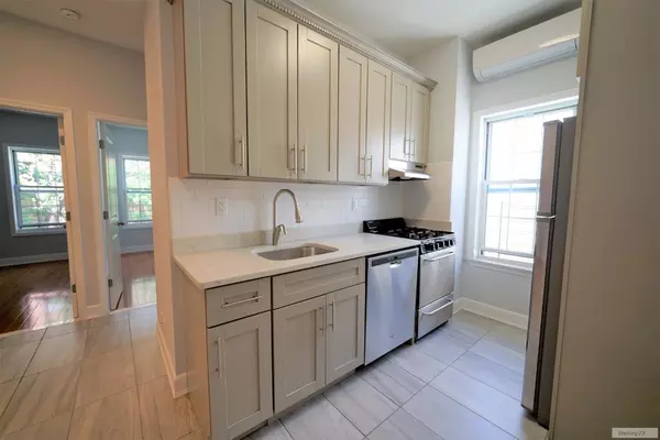 2 bedrooms apartment for rent in Astoria - Queens, New York