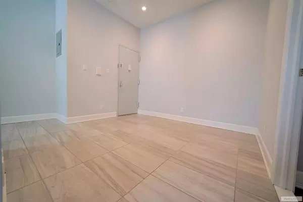 2 bedrooms apartment for rent in Astoria - Queens, New York