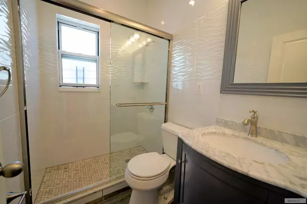 2 bedrooms apartment for rent in Astoria - Queens, New York
