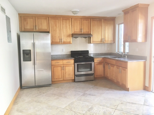 2 bedrooms apartment for rent in Fresh Meadows - Queens, New York