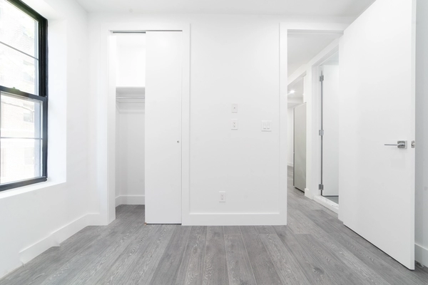 3 bedrooms apartment for rent in Kew Gardens - Queens, New York