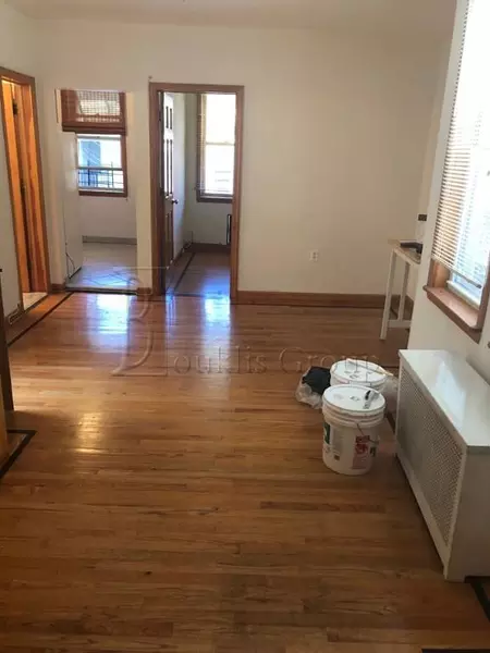 3 bedrooms apartment for rent in Astoria - Queens, New York