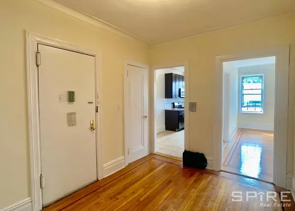 2 bedrooms apartment for rent in Astoria - Queens, New York