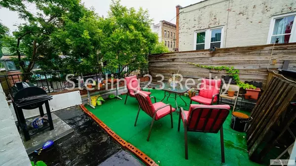 3 bedrooms apartment for rent in Astoria - Queens, New York