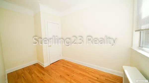 3 bedrooms apartment for rent in Astoria - Queens, New York