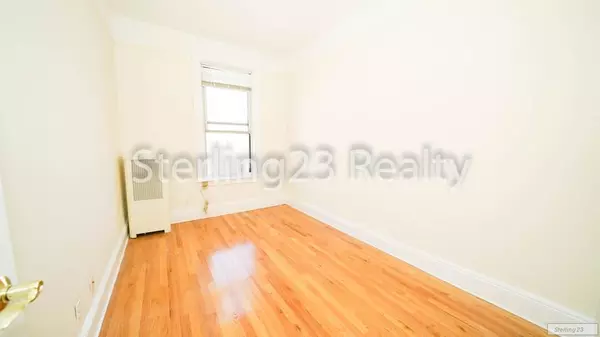 3 bedrooms apartment for rent in Astoria - Queens, New York