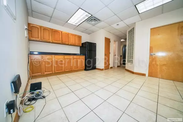 4 bedrooms apartment for rent in Astoria - Queens, New York