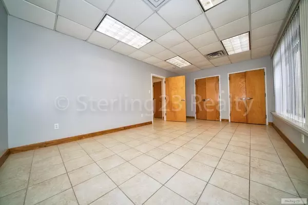 4 bedrooms apartment for rent in Astoria - Queens, New York