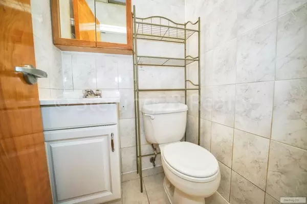 4 bedrooms apartment for rent in Astoria - Queens, New York