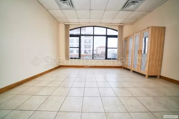 4 bedrooms apartment for rent in Astoria - Queens, New York