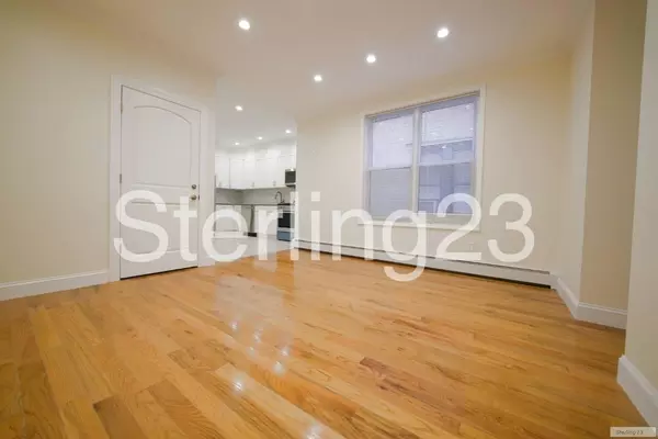 3 bedrooms apartment for rent in Astoria - Queens, New York