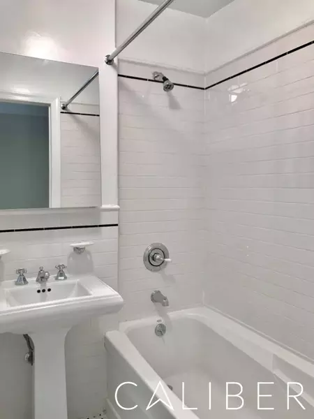2 bedrooms apartment for rent in Upper East Side - Manhattan, New York