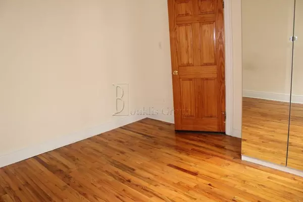 2 bedrooms apartment for rent in Astoria - Queens, New York