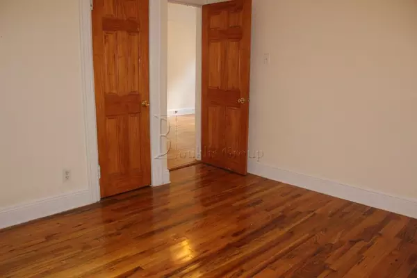 2 bedrooms apartment for rent in Astoria - Queens, New York