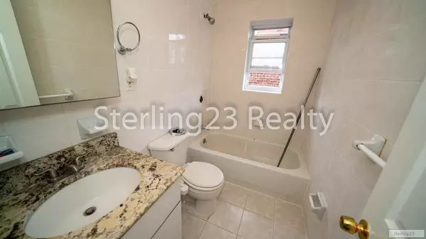 3 bedrooms apartment for rent in Astoria - Queens, New York
