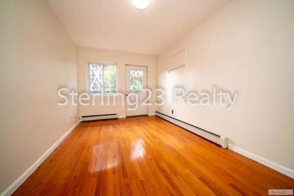3 bedrooms apartment for rent in Astoria - Queens, New York