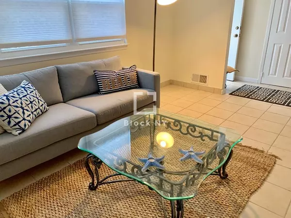 2 bedrooms apartment for rent in The Rockaways - Queens, New York