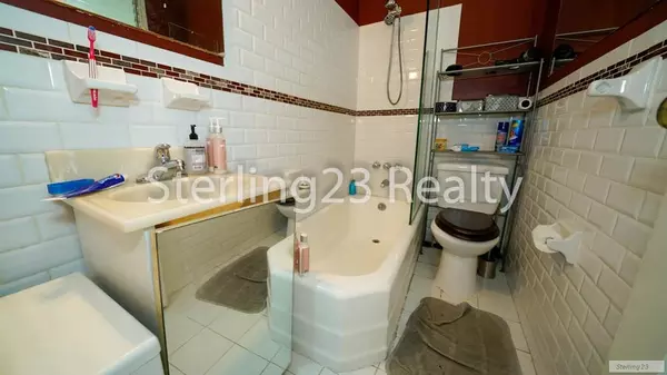 2 bedrooms apartment for rent in Astoria - Queens, New York